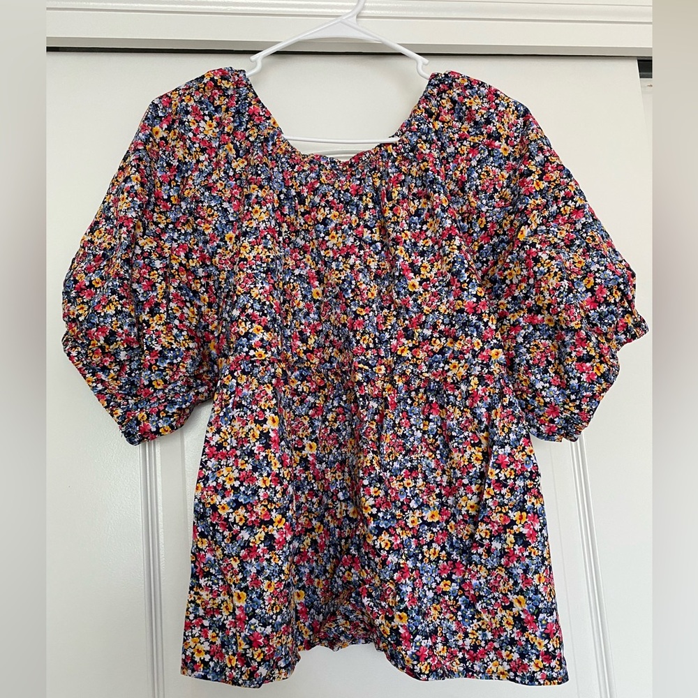 Old Navy floral blouse